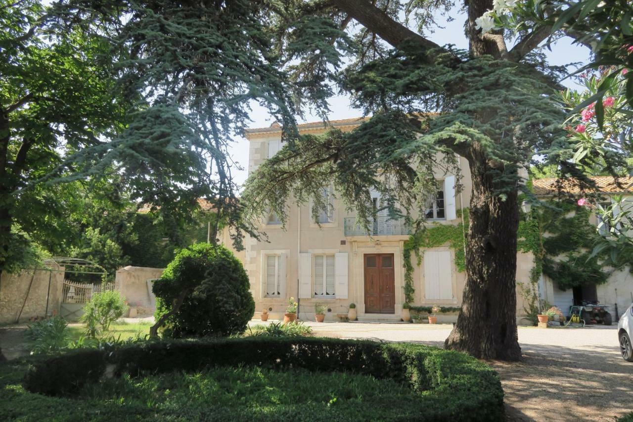 Le Domaine De Fraissinet Bed and Breakfast Ouveillan Exteriör bild